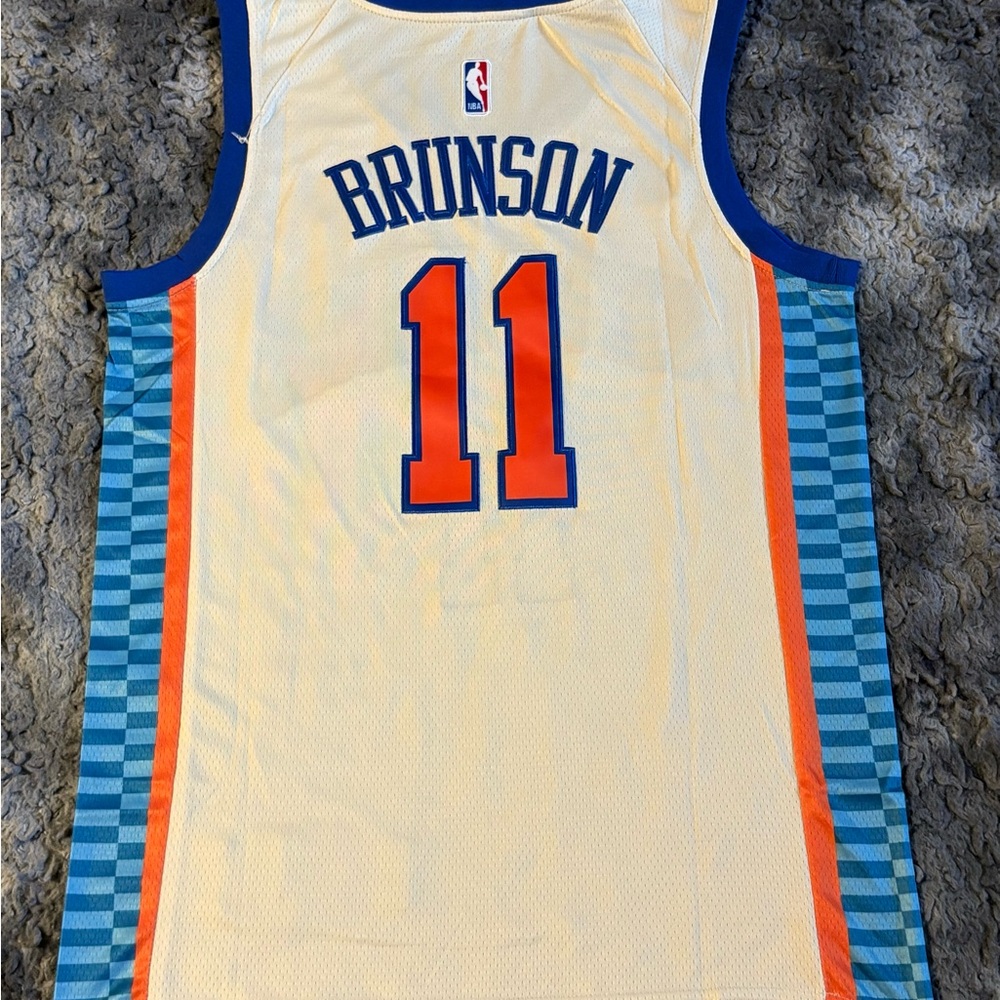 New York Knicks Jalen Brunson City Edition Large Jersey - Picture 2 of 4